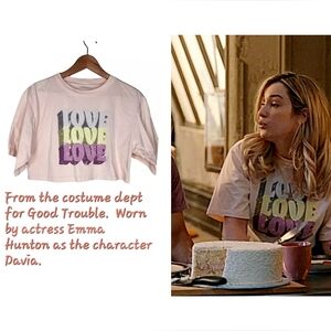 Abound Love Crop Tee in Pink Size M